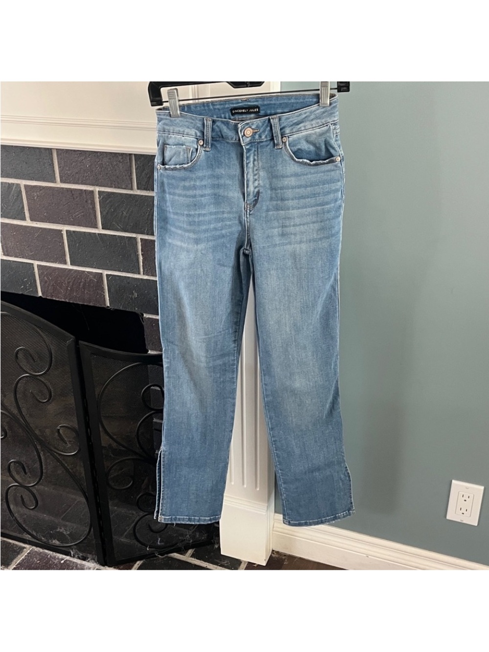 Sincerly Jules Spilt Ankle Jeans - Picture 4 of 10